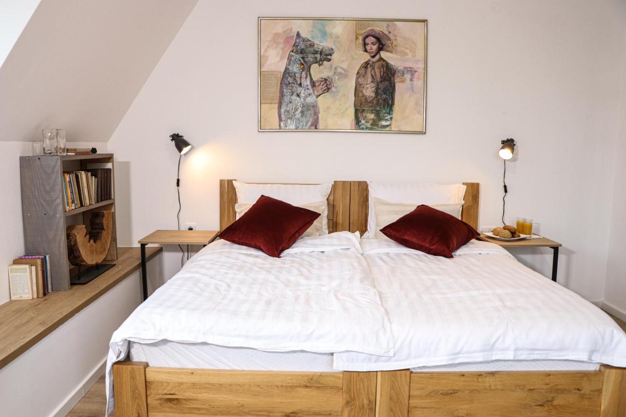 Legat Kuca Za Odmor Hotell Pale Eksteriør bilde