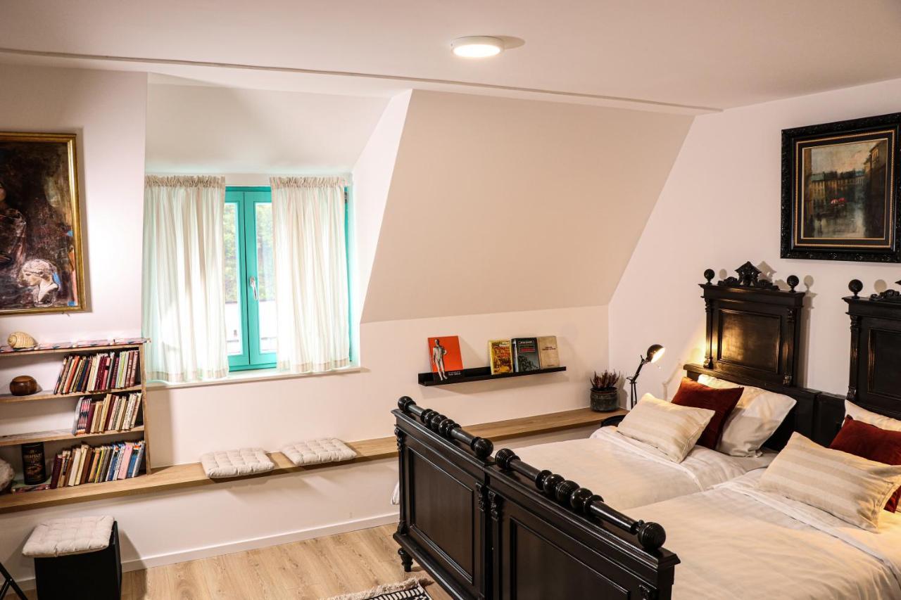 Legat Kuca Za Odmor Hotell Pale Eksteriør bilde